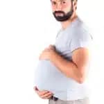 hombre-con-síndrome-de-couvade