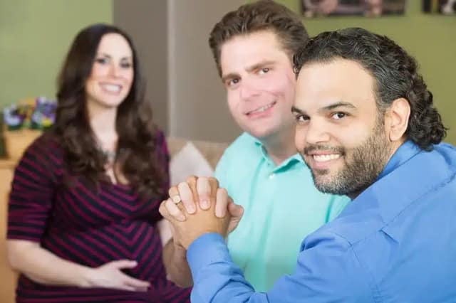 madre-de-alquiler-embarazada-con-pareja-gay