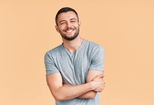 Retrato de un hombre guapo concepto de donante de esperma